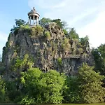 Bright Near Parc Des Buttes-chaumont Daire Paris